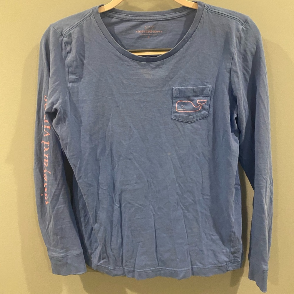 Vineyard Vines top